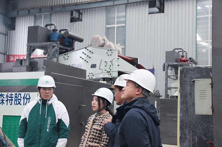 專家赴廠交流 專家赴廠交流